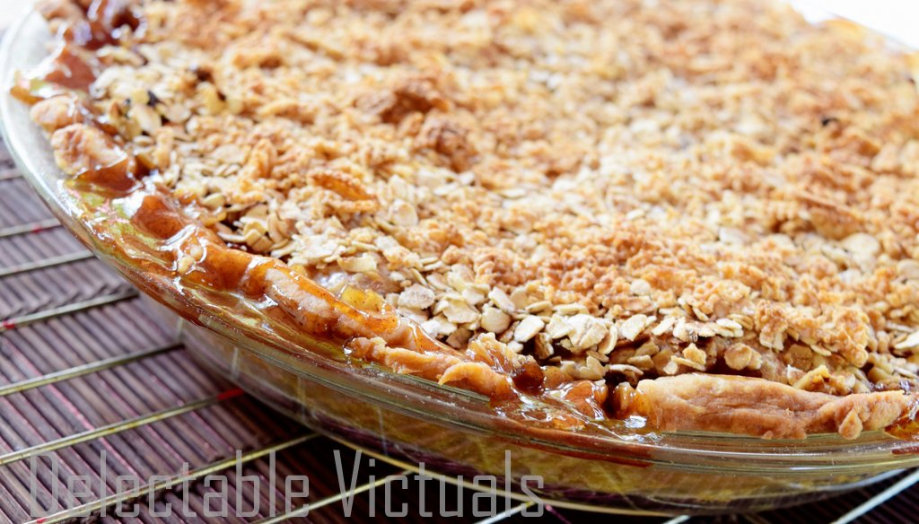 Delectable Victuals Homegarden Apple Pie Crumble with Oats and Chex