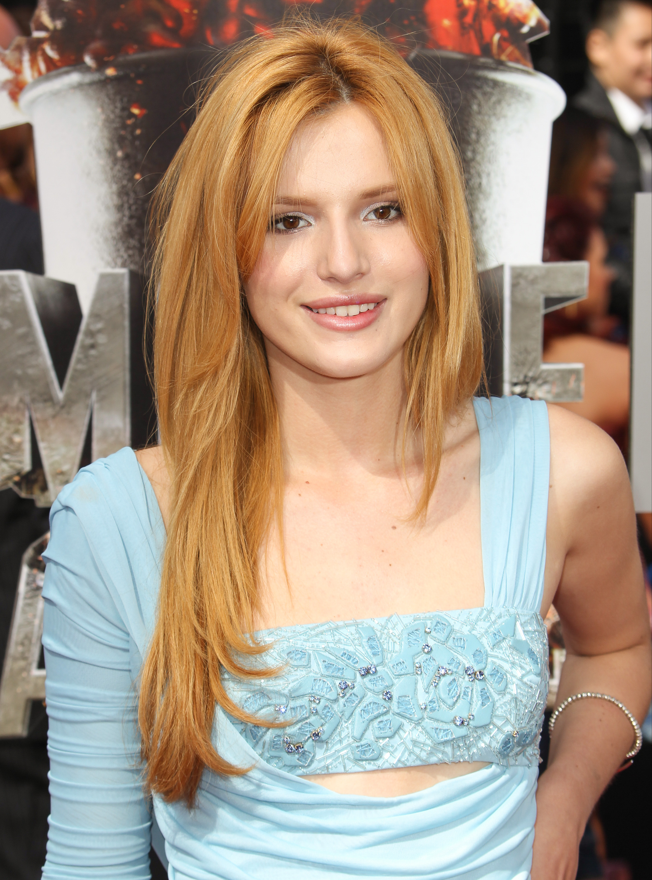 Bella Thorne pictures gallery (156) | Film Actresses