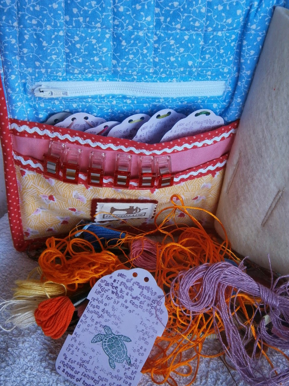 Secretly Stitching Thread Keeper Tutorial