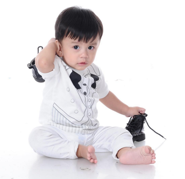 (Gambar) Aksi Comel Anak Norman Hakim, Memey Suhaiza Yang Mencuti Hati Pasti Buat Anda Geram Bila Tengok! (Gambar) Aksi Comel Anak Norman Hakim, Memey Suhaiza Yang Mencuti Hati Pasti Buat Anda Geram Bila Tengok!