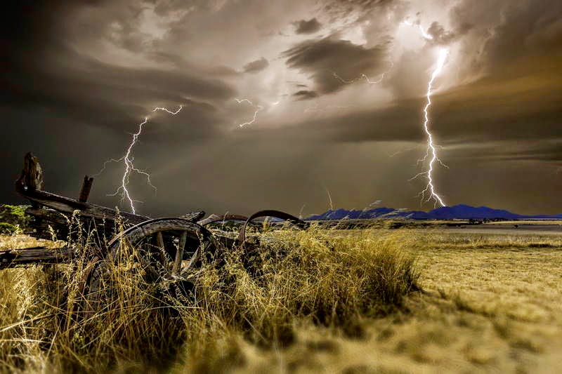 Craig Eccles - The World’s Best Storm Chaser Photography
