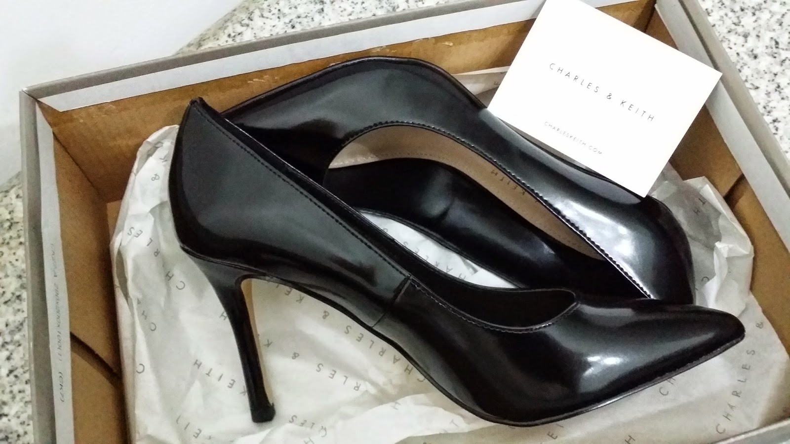 The Newlywed Journal: Charles & Keith black (work) shoes - Reviews!