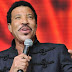 Lionel Richie Lancar Rangkaian Barangan Kosmetik