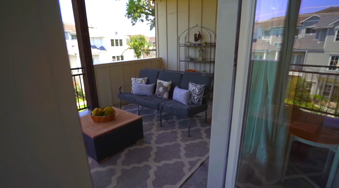 15 Photos vs. Tour 419 Oxford St, Houston Home Interior Design