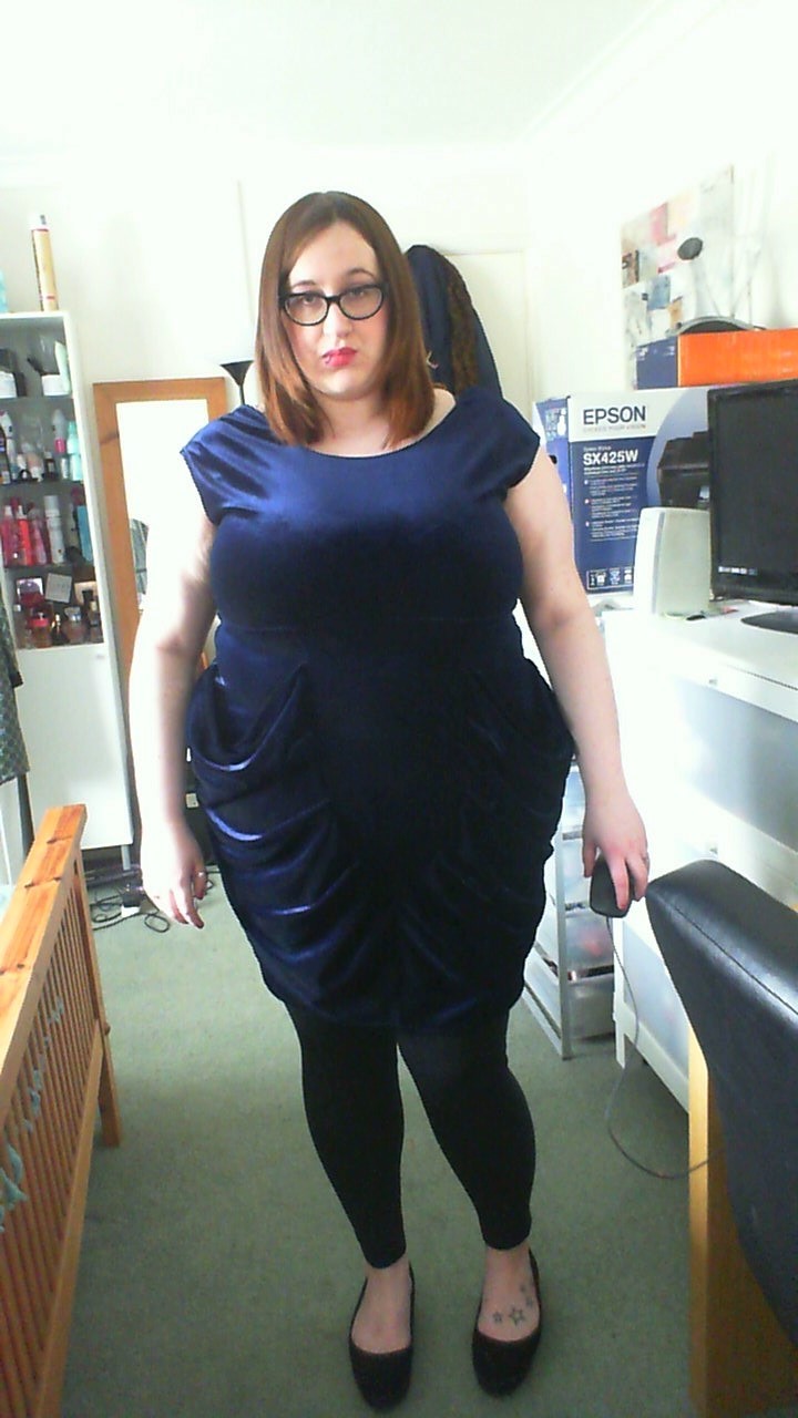 She wore blue velvet - Does My Blog Make Me Look Fat?