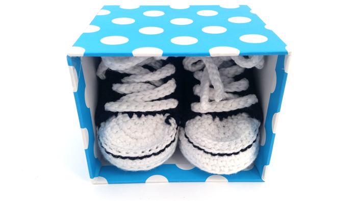 patucos, converse, ganchillo, bebés