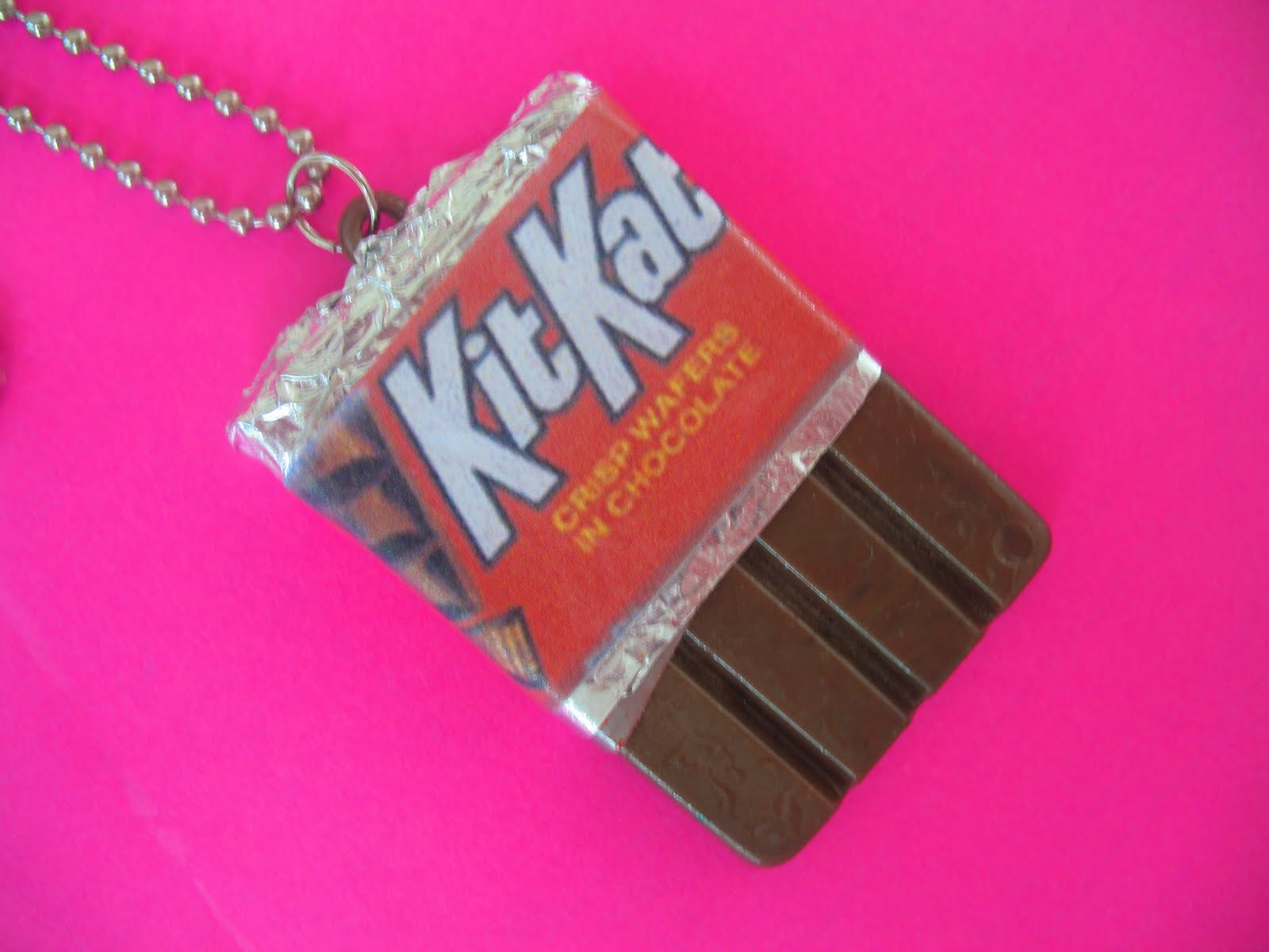 Robins Jewelry Box Kit Kat Chocolate Bar Necklace