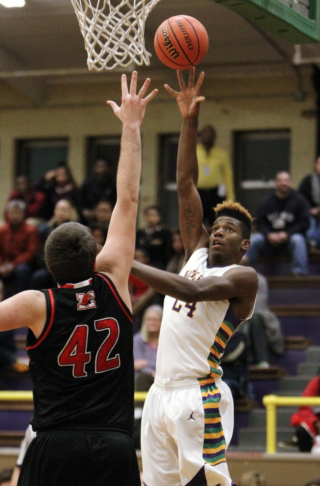 Mark Kodiak Ukena IHSA Varsity Boys Basketball Maine South vs Waukegan