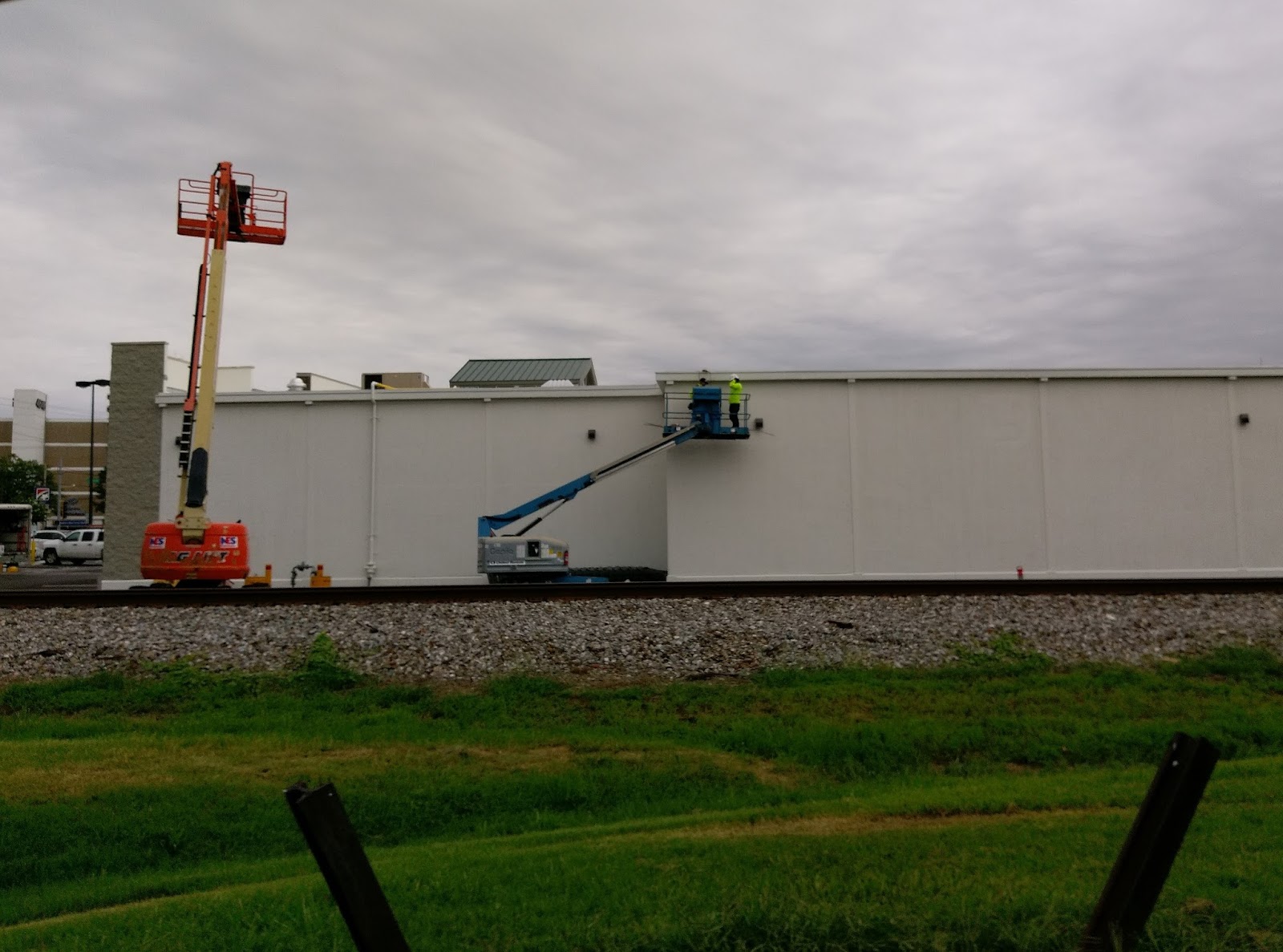 The MidSouth Retail Blog Final PreOpening East Memphis Sprouts Photos
