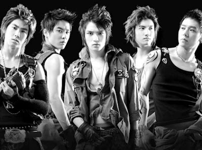 DBSK Foto de DBSK o TVXQ en grises