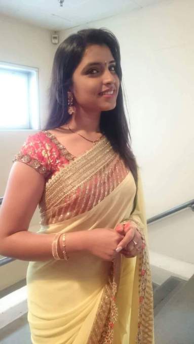 Shyamala Hot Collections, Telugu Anchor Shyamala Sexy collections 5