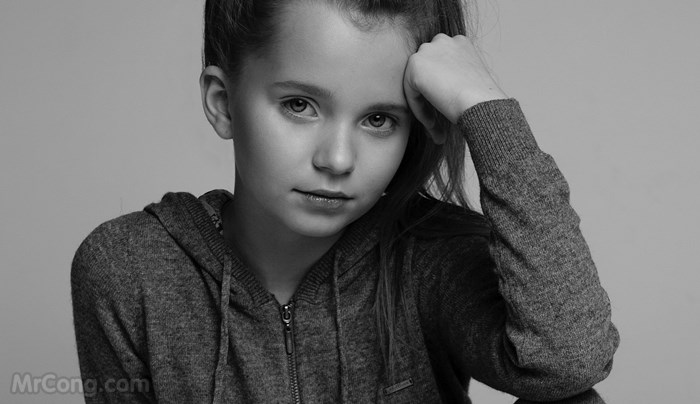 Alisa Kozhikina - Child singer with an angelic-looking face (145 pictures)