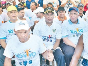 Miles participan en la caminata “Yo vivo sin drogas” 
