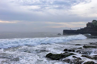tanah lot bali