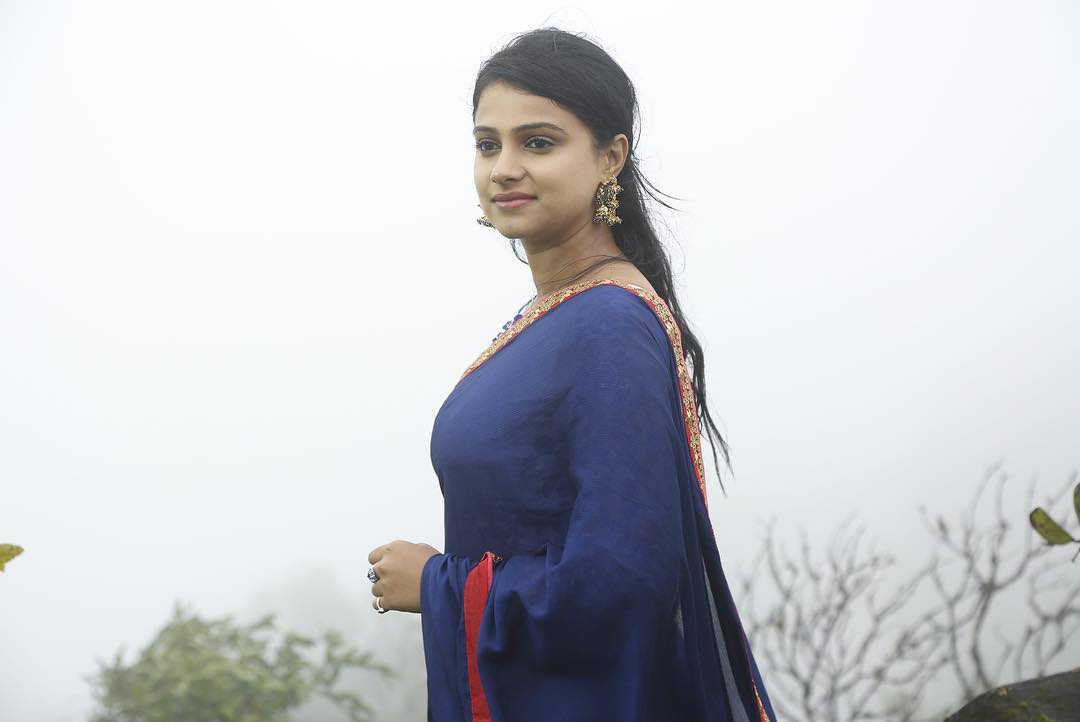 Kavitha Gowda hd Images|Pictures|Wallpapers - Actress World