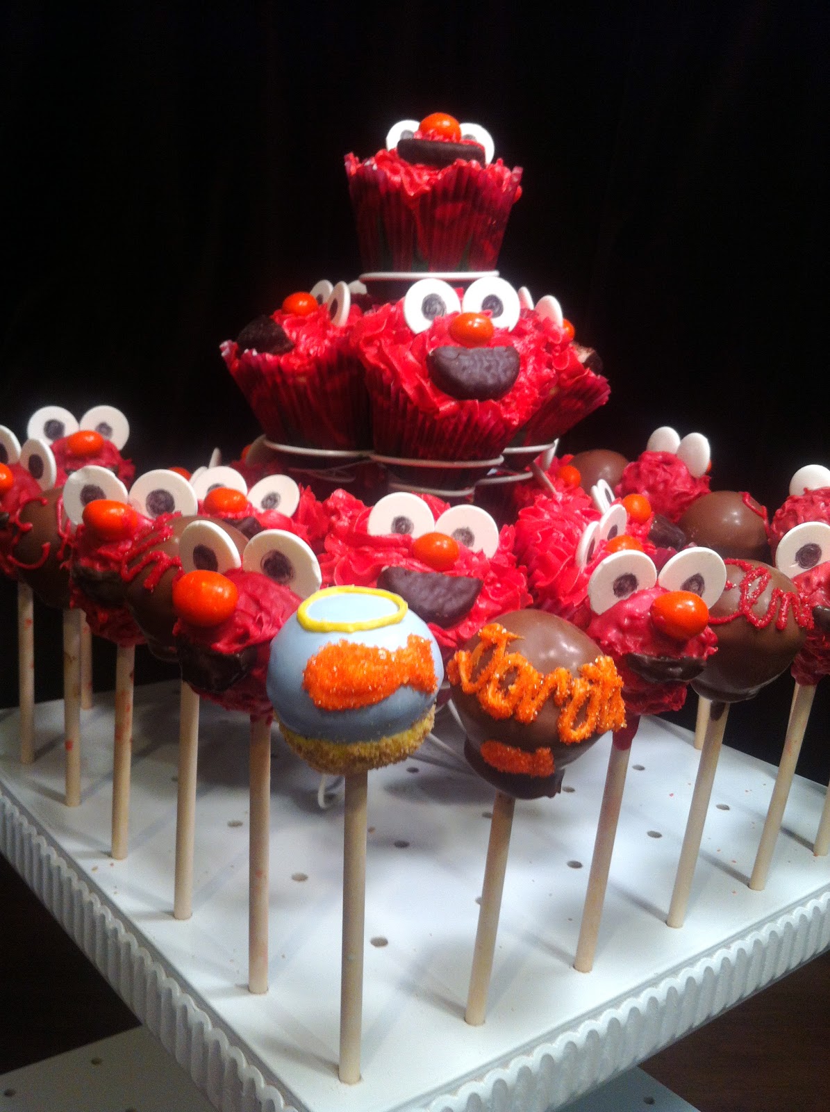 Cake Pop Queens Elmo Cake Pops