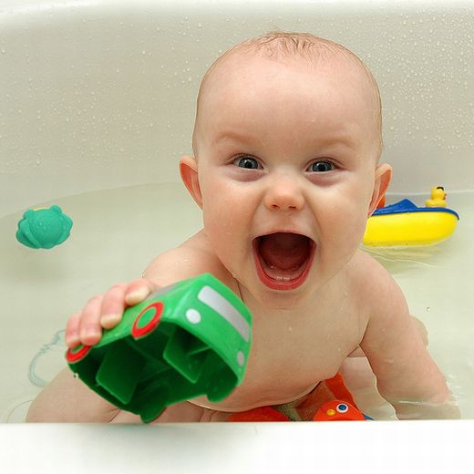 KOMİK BEBEK RESİMLERİManzaralar