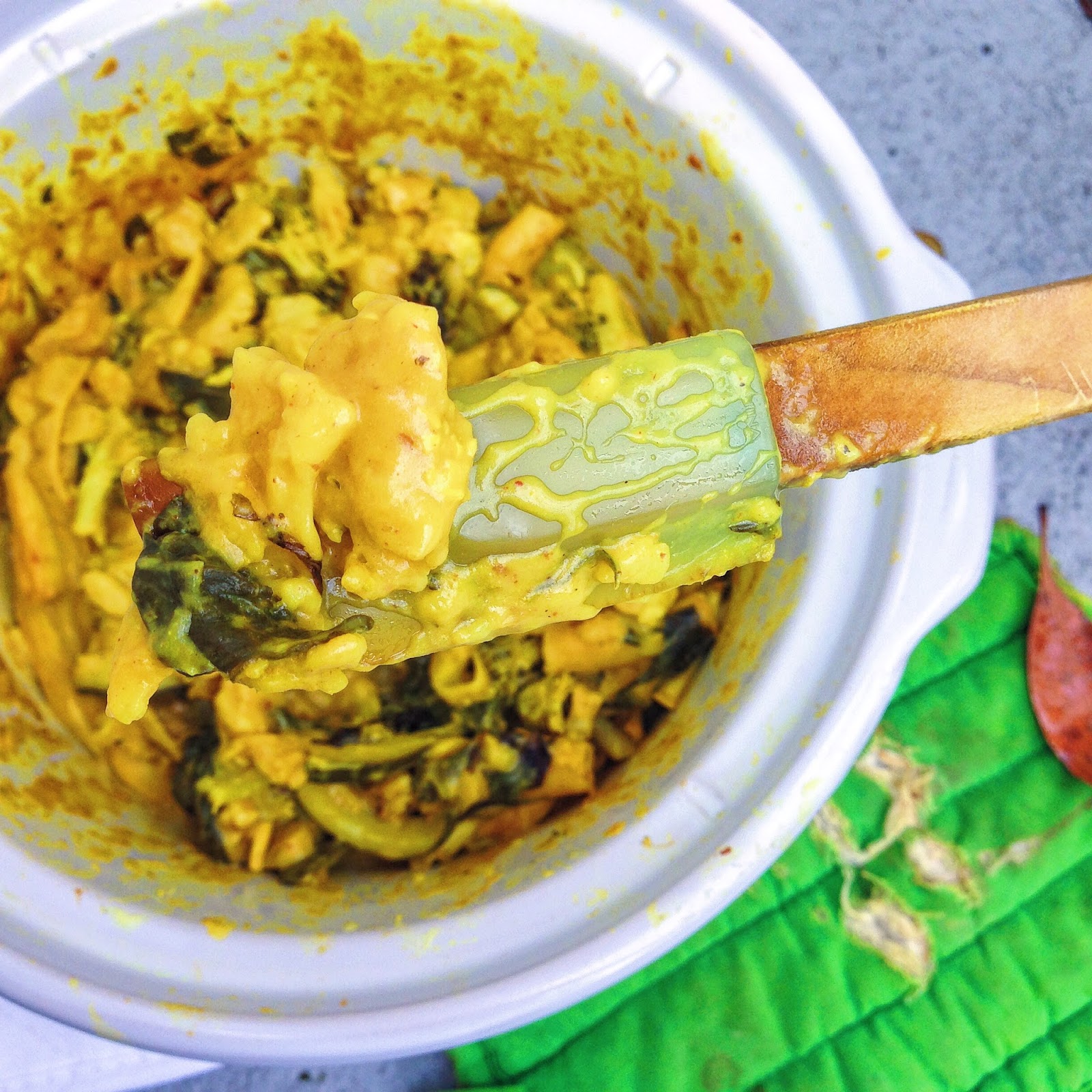 Secretly SuperfoodPacked Slow Cooker Mac And Cheese (Gluten Free, Vegan)