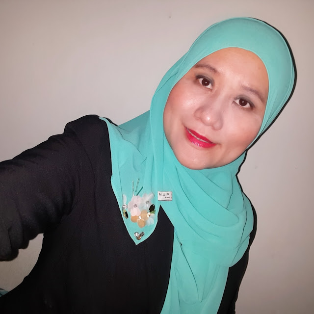 SHAWL EXCLUSIVE BERMANIK MURAH DAN CANTIK DARI N.U.R LUXURY KUALA LUMPUR SHAWL EXCLUSIVE BERMANIK MURAH DAN CANTIK DARI N.U.R LUXURY KUALA LUMPUR