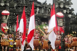 Papua Meriahkan Pesta Kesenian Bali (PKB) 2013 dengan Menari Mambesak dan Mambo Simbo