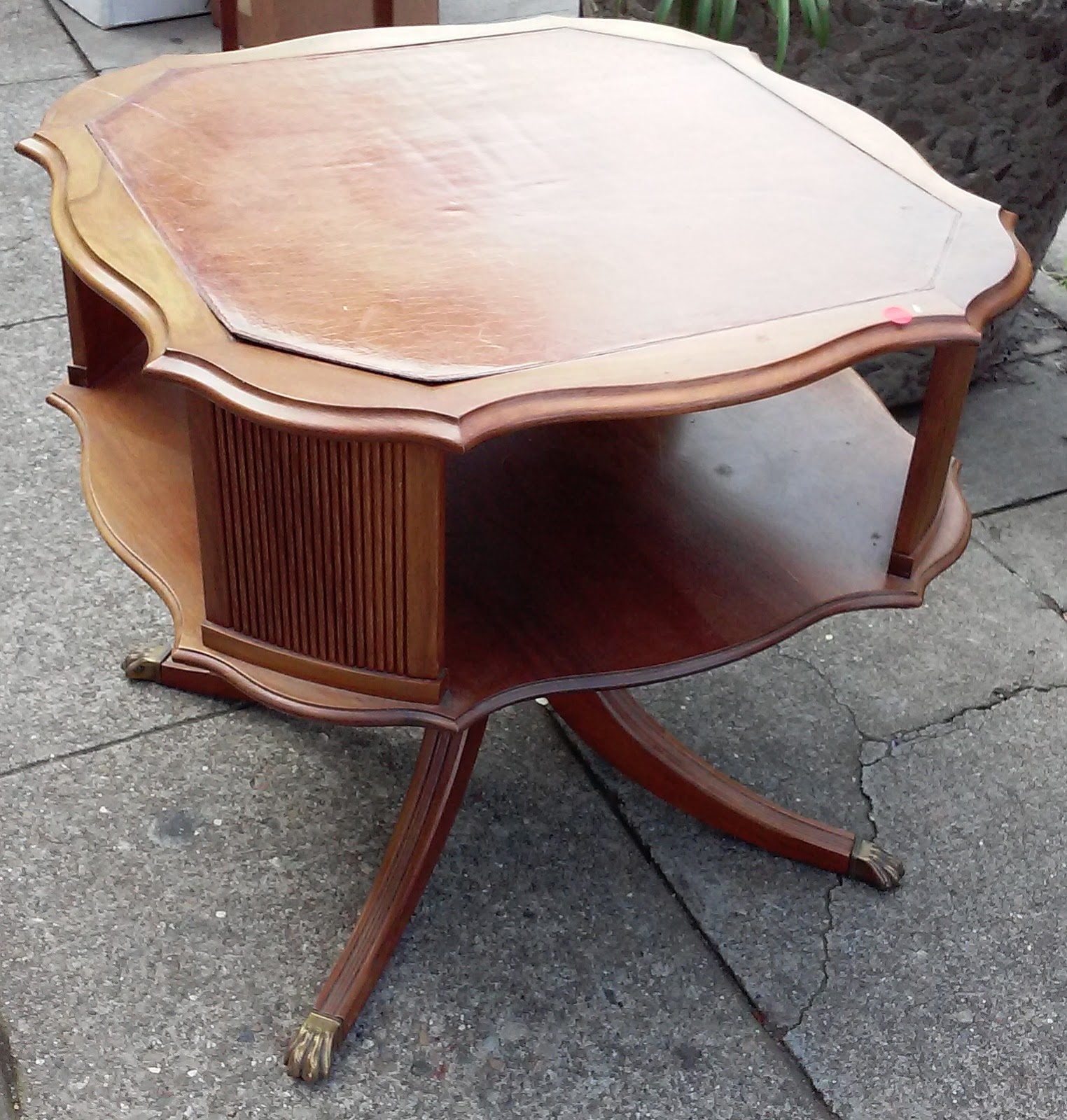 UHURU FURNITURE & COLLECTIBLES SOLD LeatherTopped End Table 35