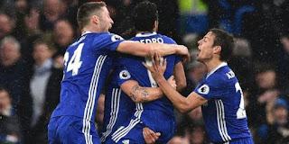 Chelsea stretch lead on EPL table