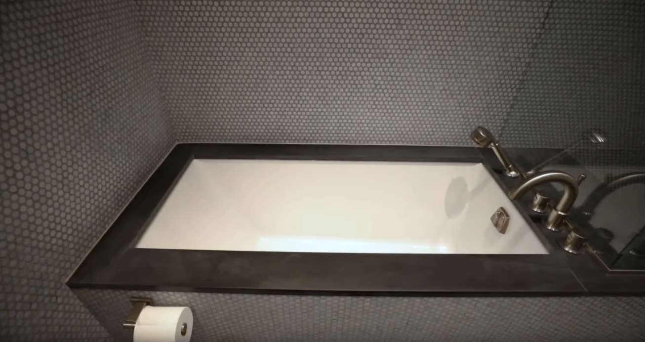 10 Photos vs. 708 Greenwich St #2E, New York, NY vs. Condo Interior Design Tour