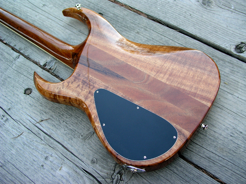 Blast Custom Shop: Neal Moser Scimitar Philip Rous Custom Electric Guitar