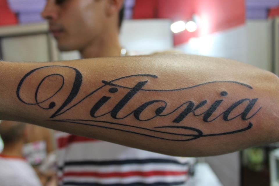 Val Studio Tattoo tattoo nome vitoria