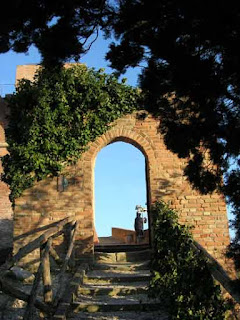 Accesso alla Rocca di Brisighella Arco d'ingresso