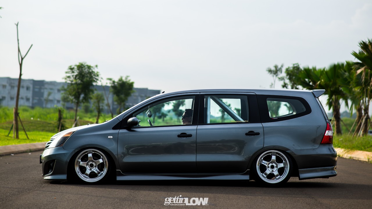 Modifikasi Mobil Ceper Nissan Gran Livina With Velg Work Meister