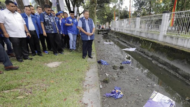 Polisi: Pelaku Dijanjikan Rp 150 Ribu untuk Rusak Baliho Demokrat Polisi: Pelaku Dijanjikan Rp 150 Ribu untuk Rusak Baliho Demokrat