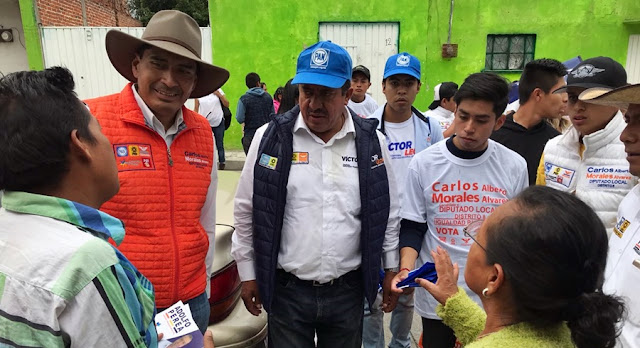 Carlos Morales realiza caminata en la Junta Auxiliar de San Matías Atzala