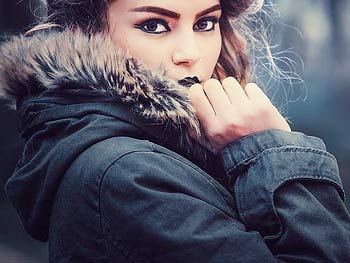 women hiding face dp for whatsapp women hiding face dp for whatsapp