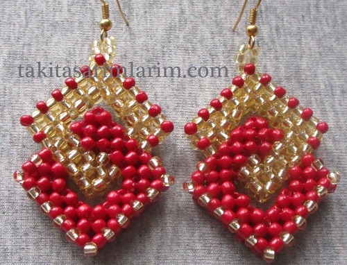 Want Something Diffe 3 Beaded Earrings Tutorials To Try The 3 Beaded Earrings Tutorials To Try