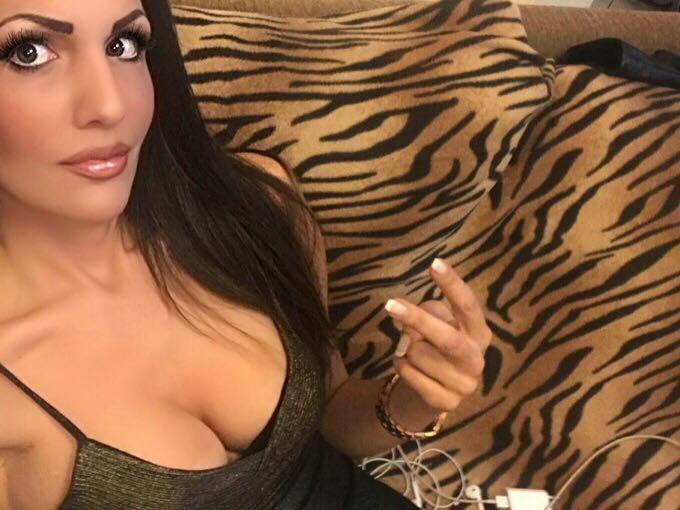 Ακατέργαστη milf πορνό