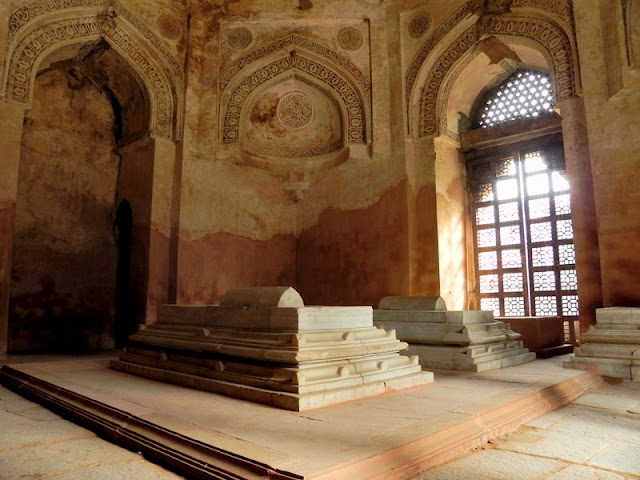 Firuz Shah Tomb, Hauz Khas