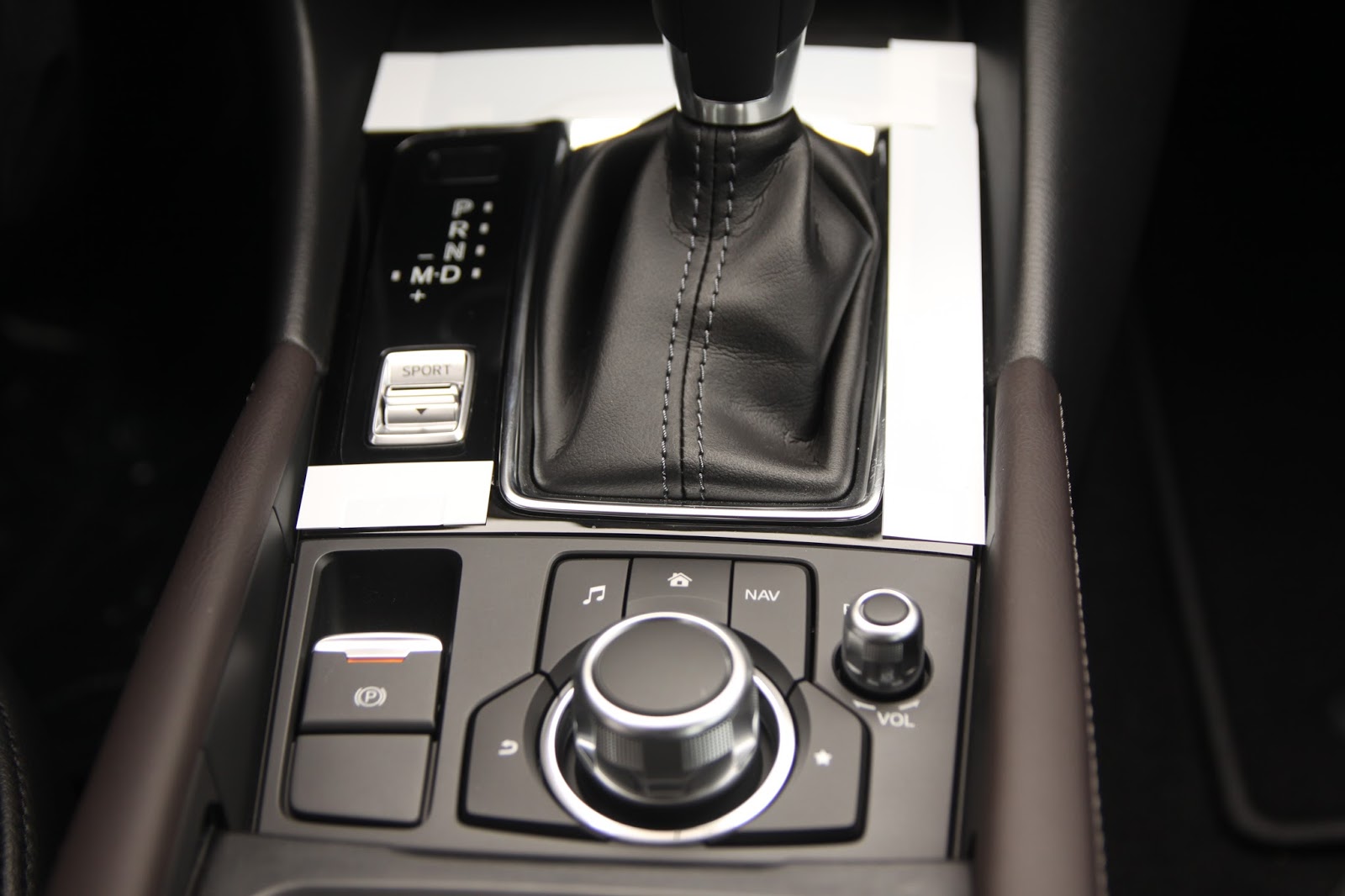 dieu chinh commander mazda3