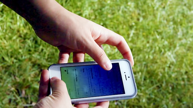 10 Dampak Negatif Smartphone Bagi Anak-anak