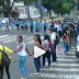 Estudantes bloqueiam trânsito na avenida Deodoro em Cidade Alta