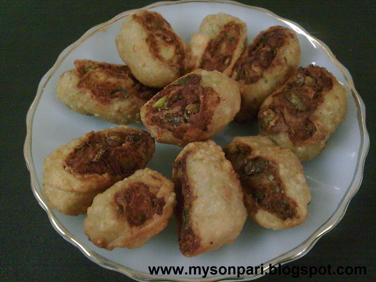 MY SONPARI Vegetable Bhakarvadi Sanjeev Kapoor's Recipe
