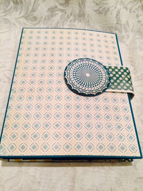 Crafting Passions: Beautiful Blue and Yellow Scrapbook - Foto Folio 2 ...