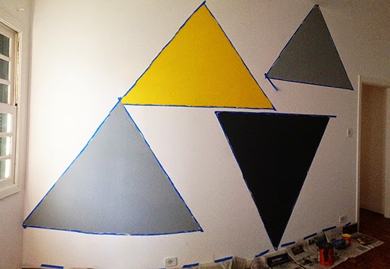 parede com triângulos