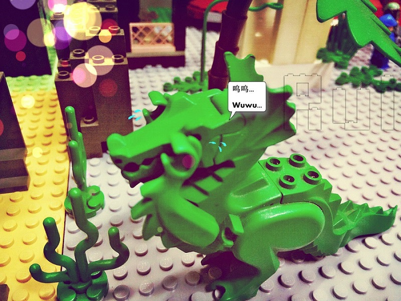 Lego Complaint - Little dinosaur crying
