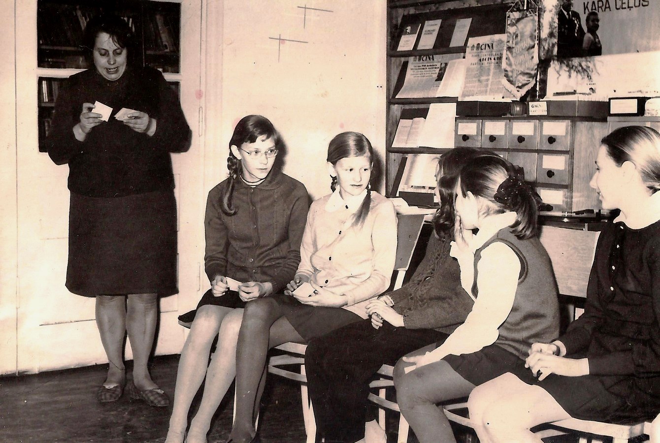 Pasākums skolēniem bibliotēkā ( 1970-tie gadi ) - 1