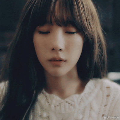 Resultado de imagen para taeyeon 11:11 gif