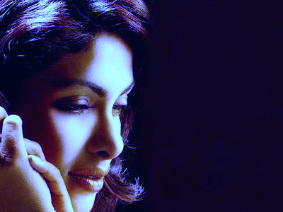 Photo & Wallpaper Gallery: Priyanka Chopra