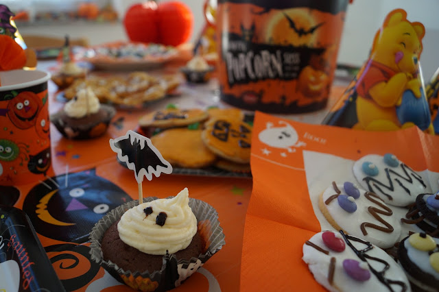 hallowenn party mit lecker essen