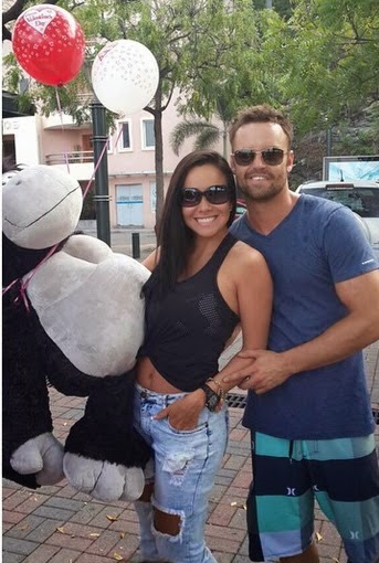 La Bomba y su novio canadiense Adriana Sanchez La Bomba desnuda