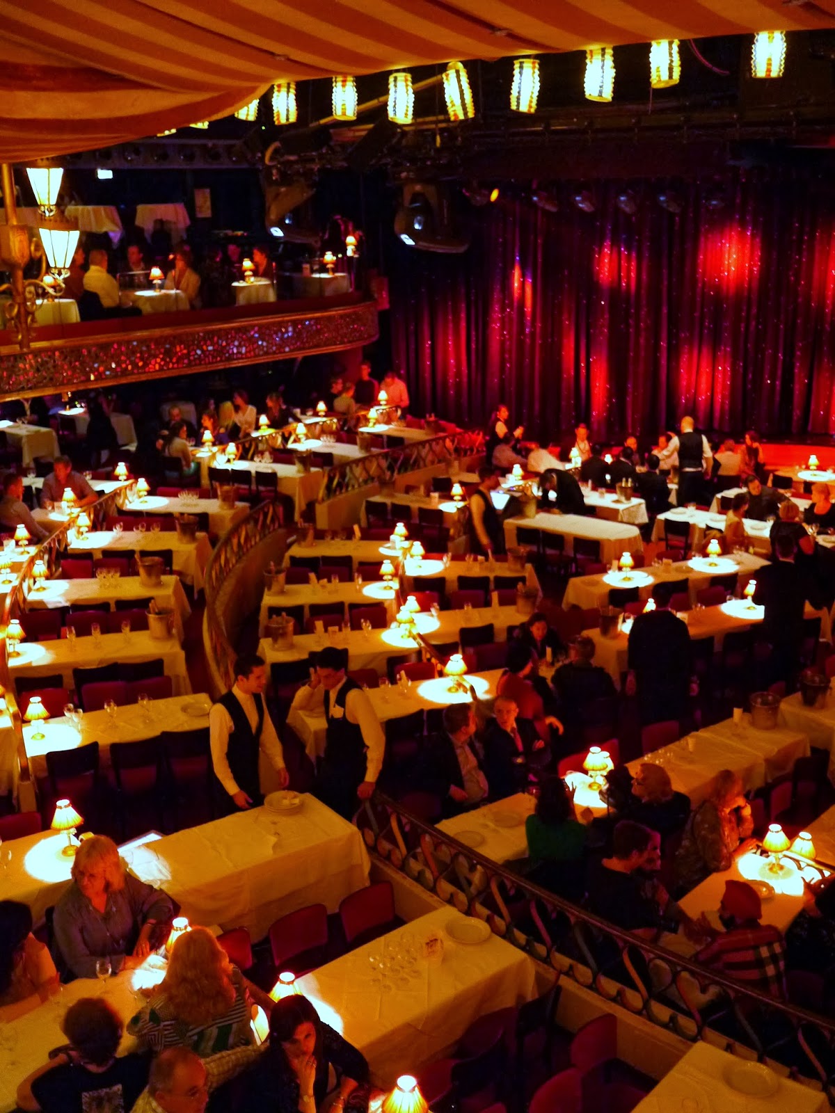 Moulin Rouge - Paris, France - The Tasteful Me